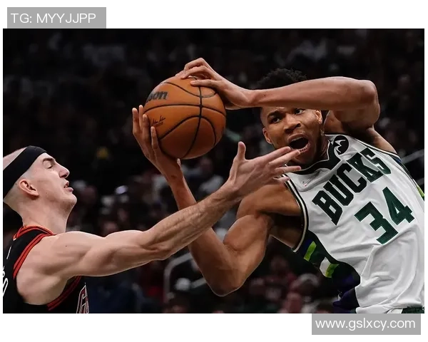 卡鲁索全方位发挥,造掩护犯规&抢断一条龙,半场首发建功助球队取胜